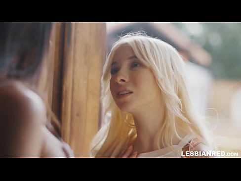 ❤️ Dívka se po několika měsících vrátí domů a skončí u lízání kundy své nevlastní matky ☑ Sex video u cs.dickies-shop.ru ☑